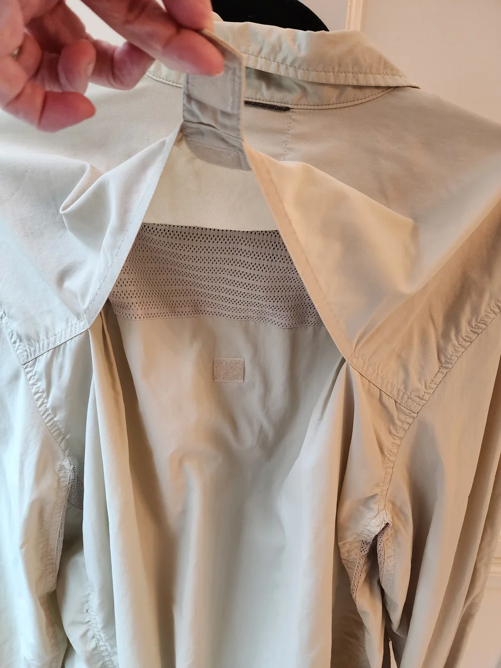 REI Mens L Beige Vented Fishing Safari Outdoor Long Sleeve Button-Up Roll Tab